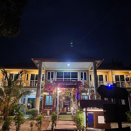 Tamara Resort Motel Kampong Juara Esterno foto